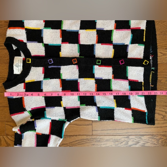 Vintage Grandma Checkerboard Colorful Sweater - Picture 14 of 15